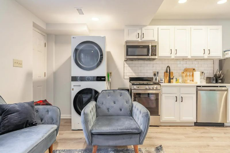 Modern Private 1BR Flat near Howard Hospital & Convention Center - Utilities Included - Photo 10