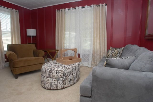 FURNISHED HOUSE--100 P0PLAR ST. - Photo 8