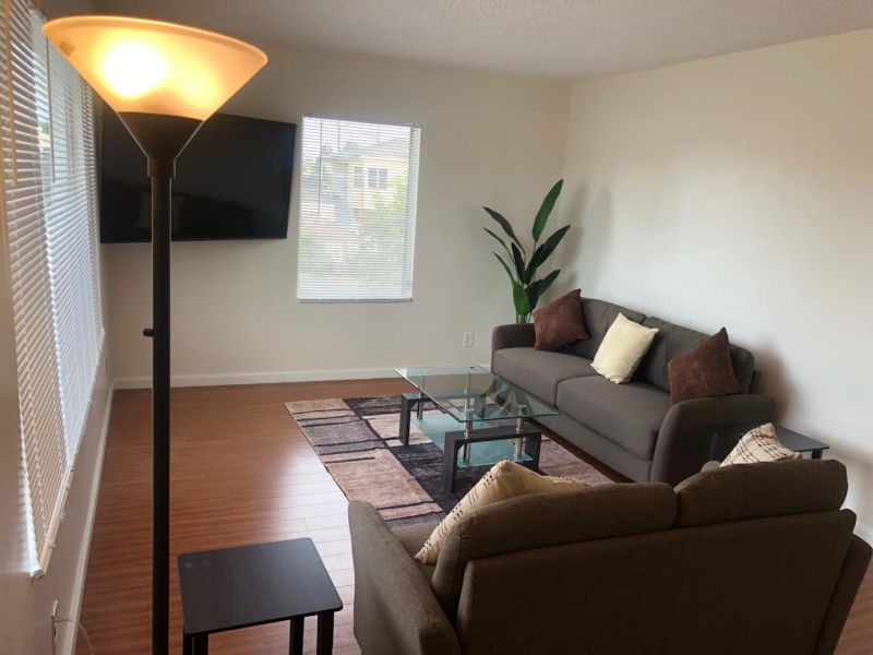 Cozy two bedroom in Santa Monica