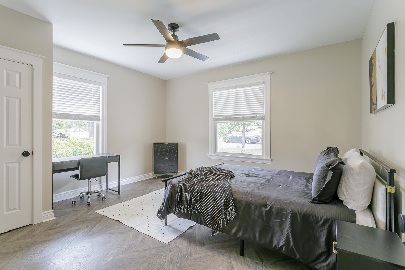 Fresh Modern Apartment - 5 Minute walk to U of R/Strong Hospital - Photo 2