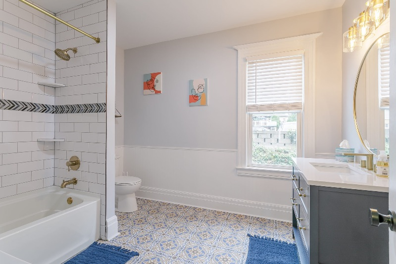 Fresh Modern Apartment - 5 Minute walk to U of R/Strong Hospital - Photo 5