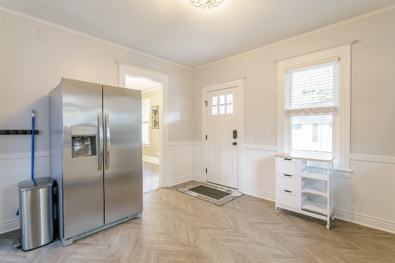 Fresh Modern Apartment - 5 Minute walk to U of R/Strong Hospital - Photo 1
