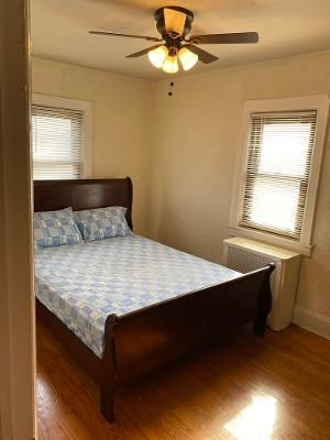 Cozy and comfortable fully furnished room located in the incorporated village of Valley Stream near - Photo 1