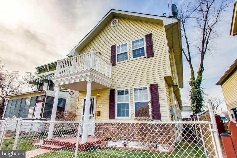 Young Professionals looking for Roommate in Remodeled Home in NE DC - Photo 6