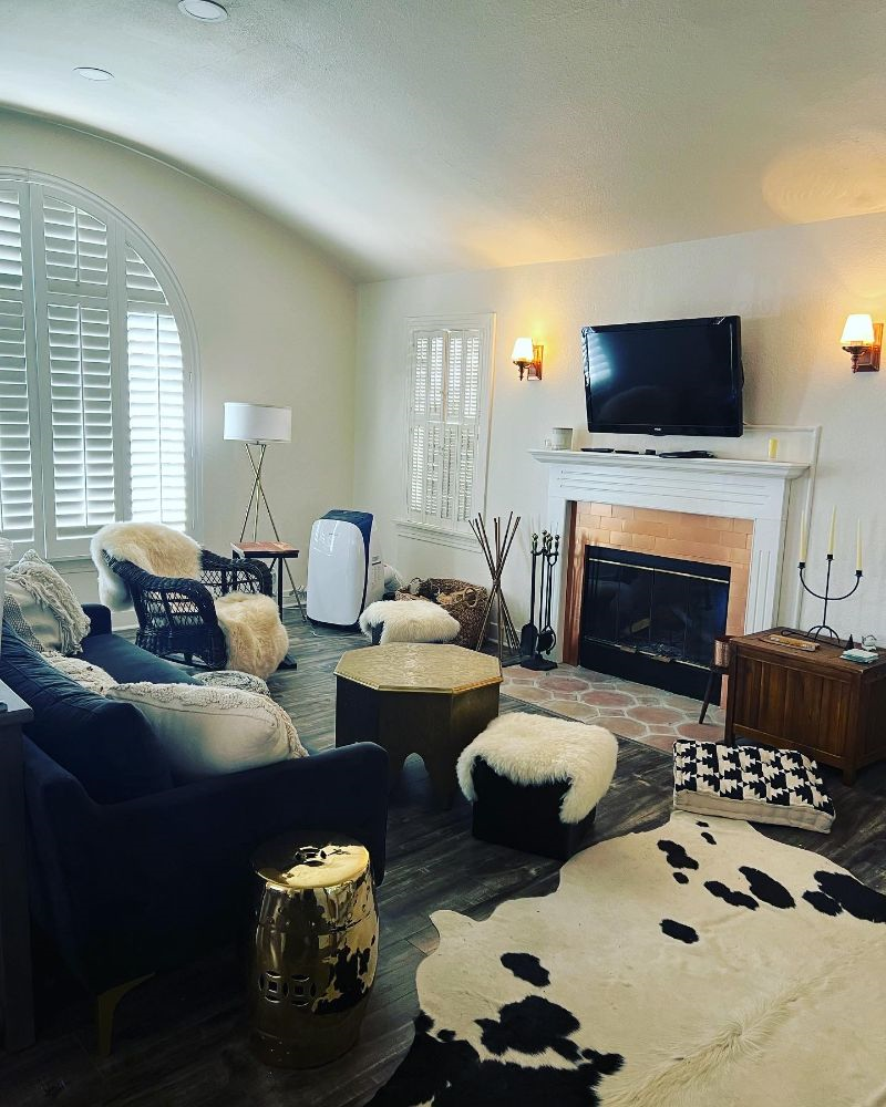 Cozy bedroom in beautiful casita w/pool (parking included) - West Adams, Los Angeles - Photo 5