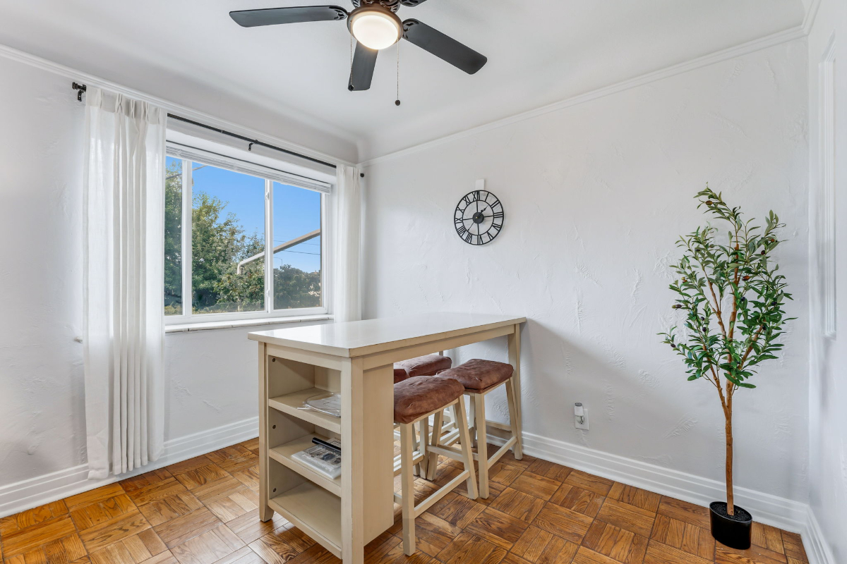 Historical 2 Bed 1 bath Near Cheyenne Regional... - Photo 5