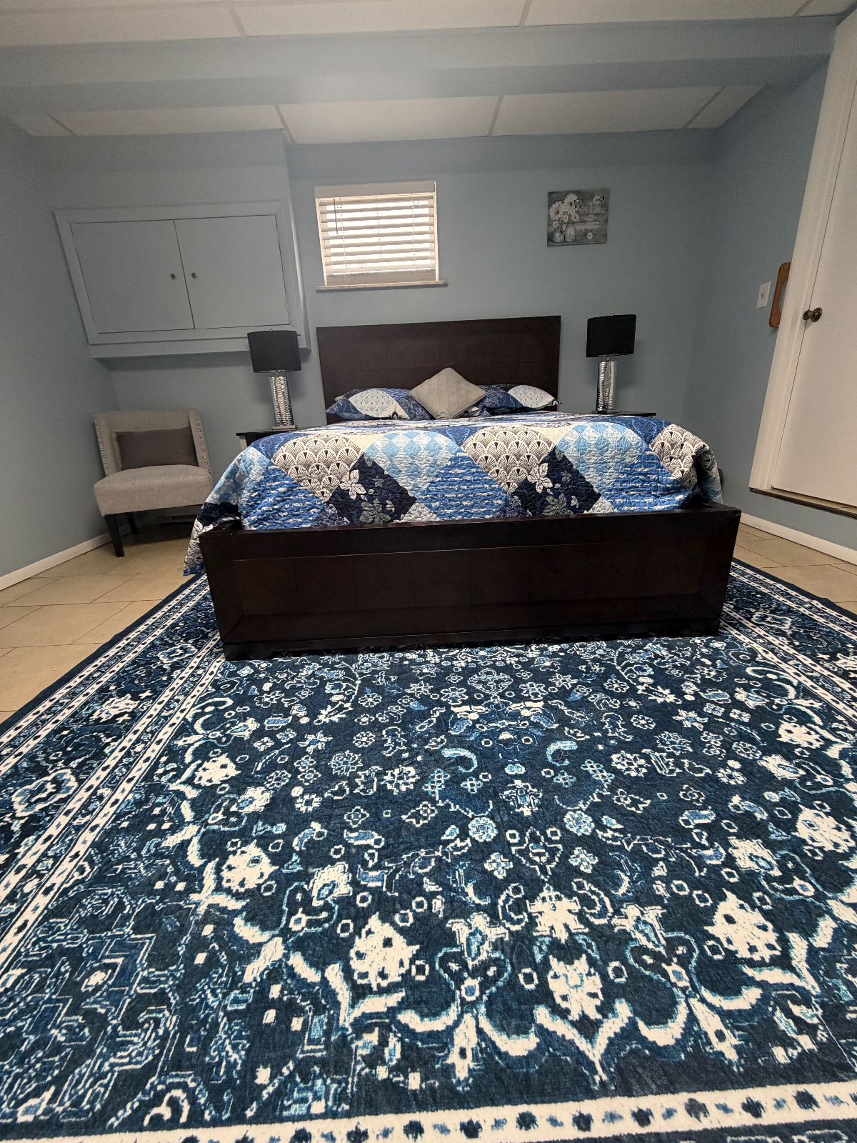 FURNISHED- new renovation .1 BEDROOM 1 BATH 608 Myers Ave. - Photo 1