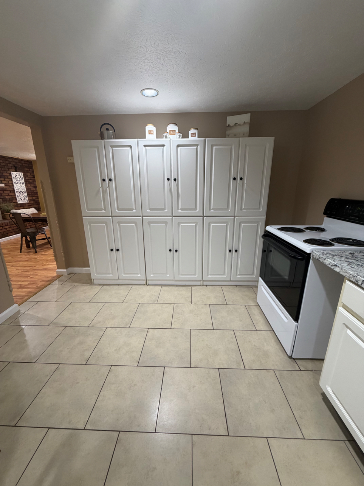 FURNISHED- new renovation .1  BEDROOM 1 BATH  608 Myers Ave. - Photo 7