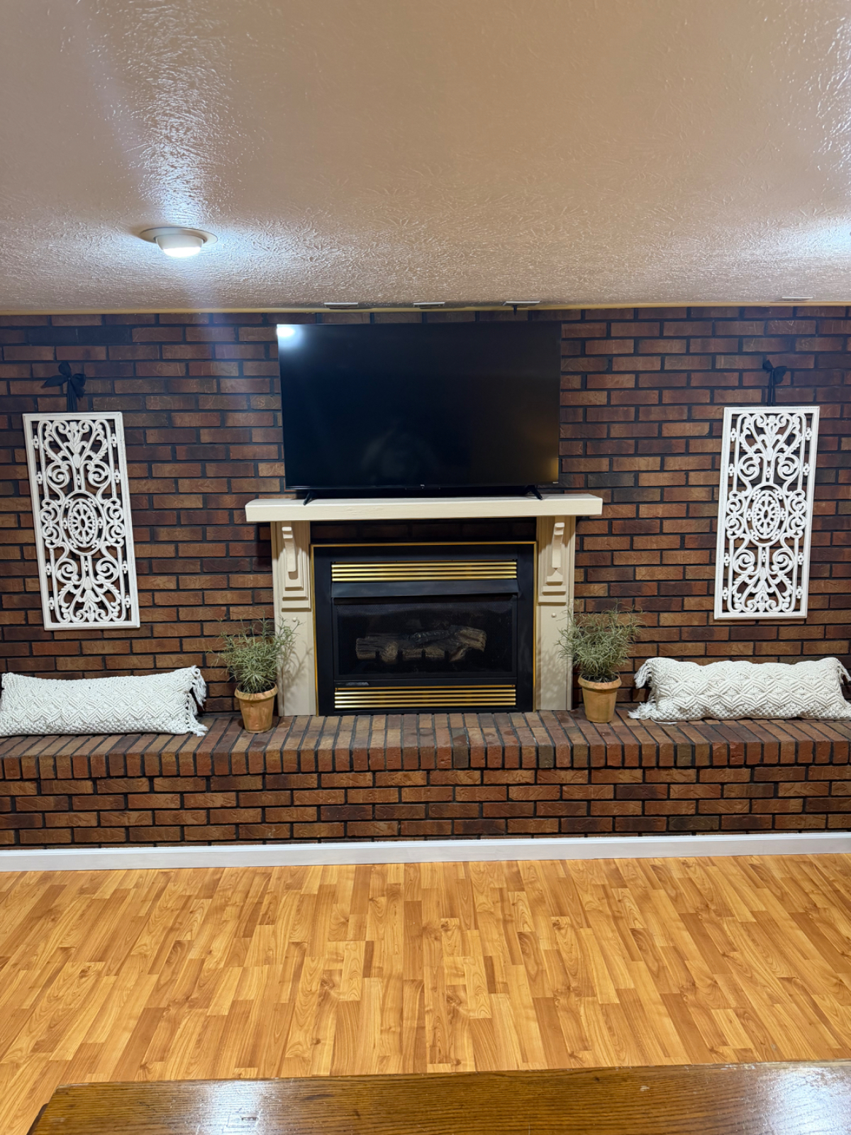 FURNISHED- new renovation .1  BEDROOM 1 BATH  608 Myers Ave. - Photo 10