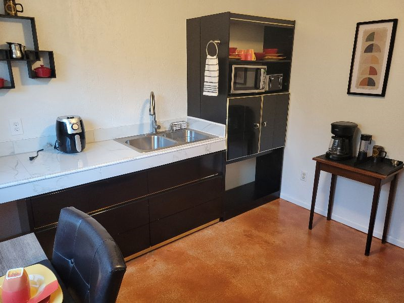 En suite by the Courtyard - Photo 5