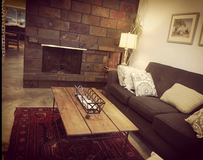 Hillcrest Hideaway - Photo 3