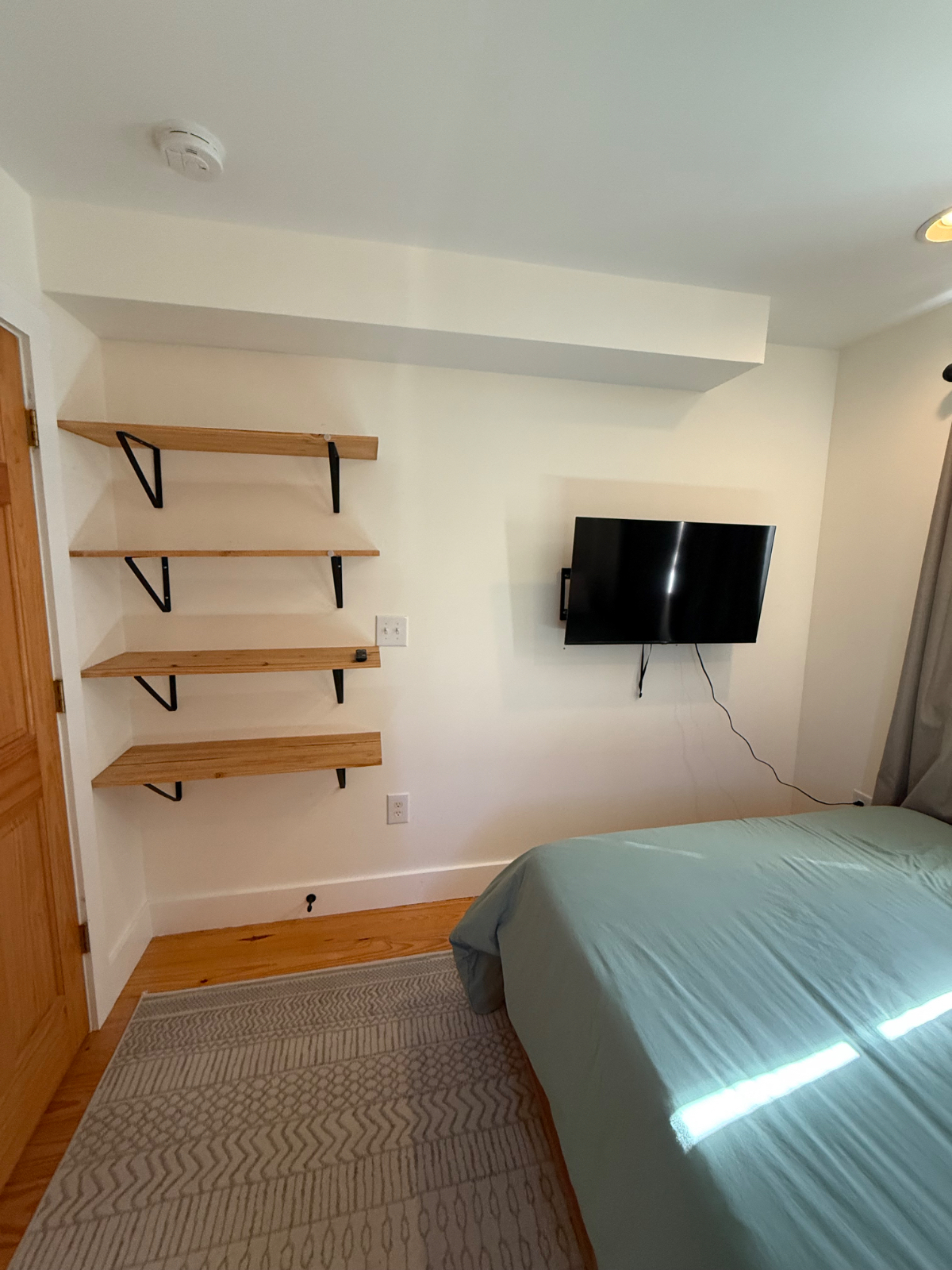 Charming Studio Suite Near UVA - Photo 5