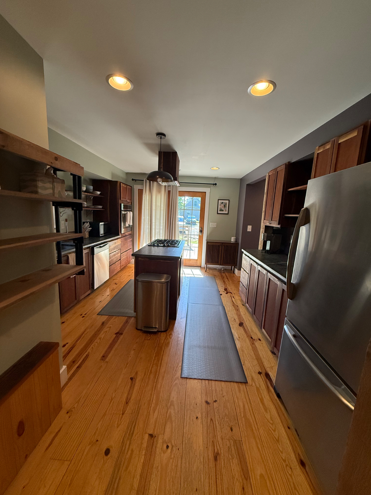 Charming Studio Suite Near UVA