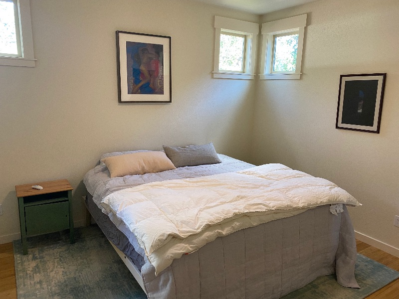 2Bdr House close to everything - Photo 4