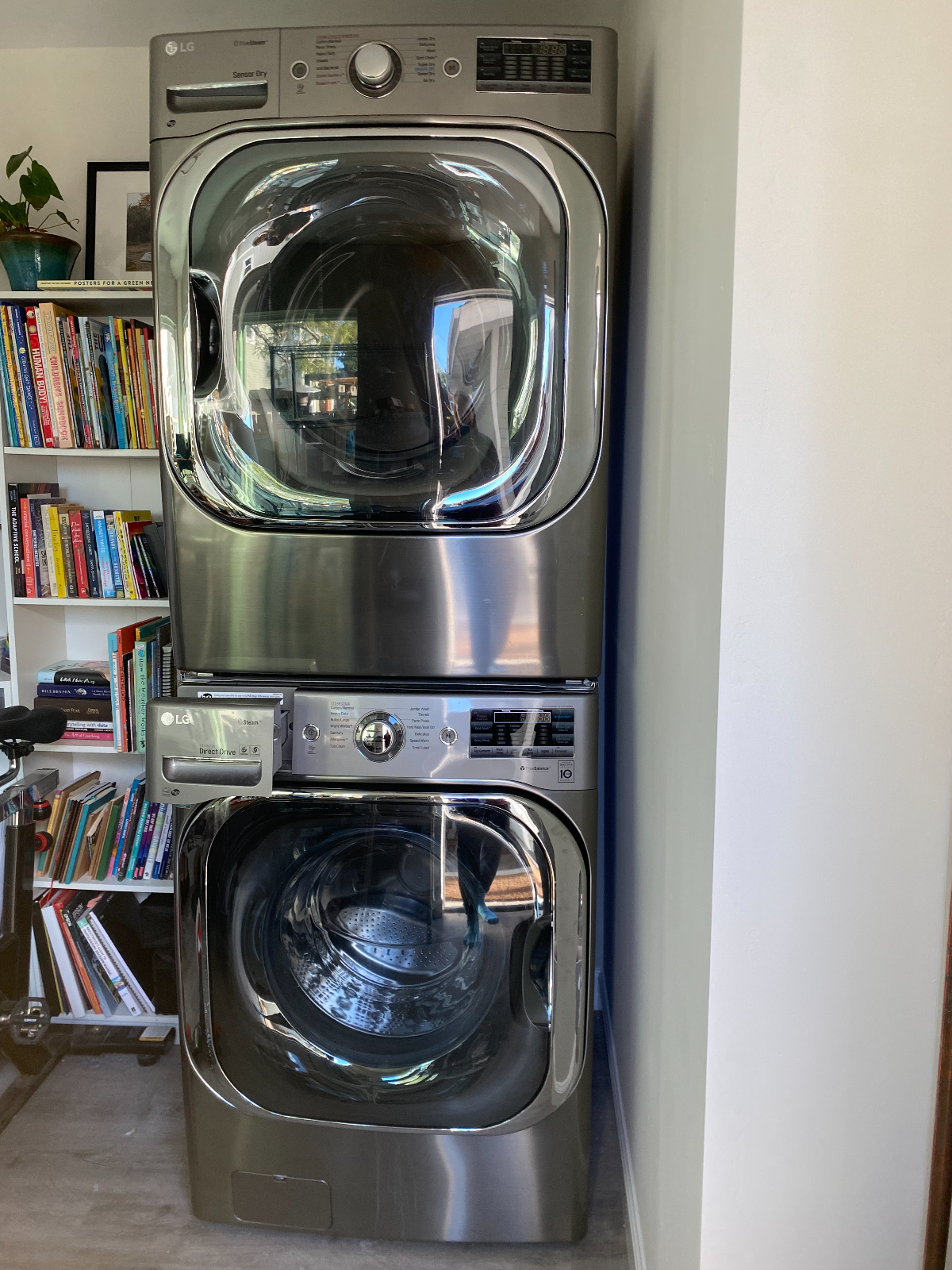 Stylish 2-Bedroom in Friendly Central San... - Photo 6