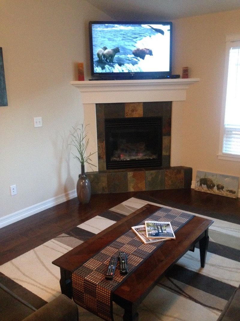 Contemporary 4 Bedroom house close to everything. - Photo 10