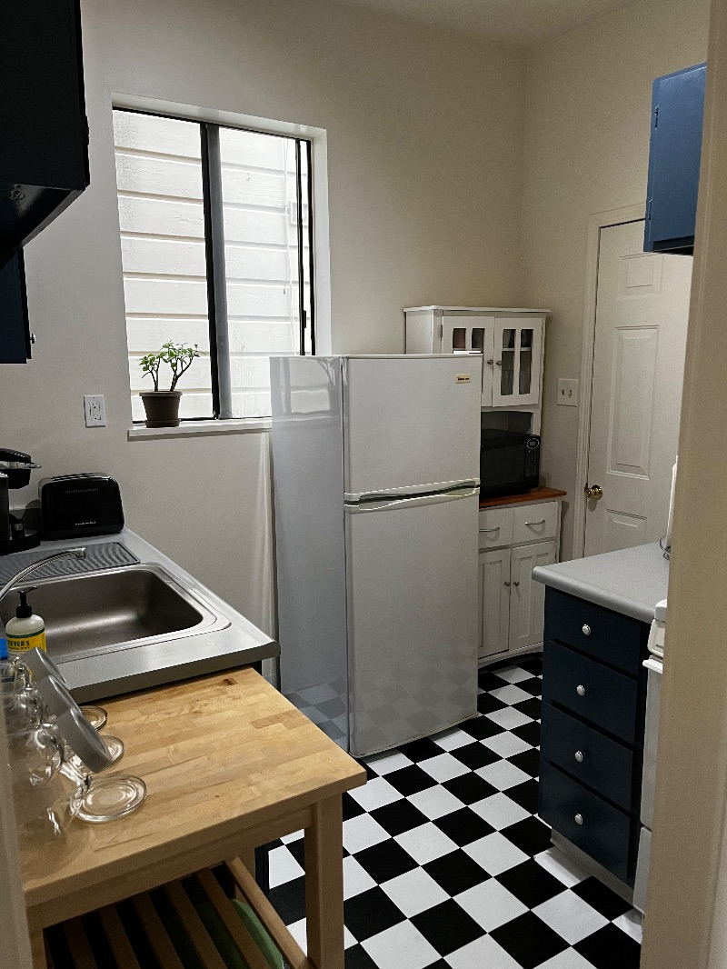 Pet friendly fully furnished studio - Photo 6