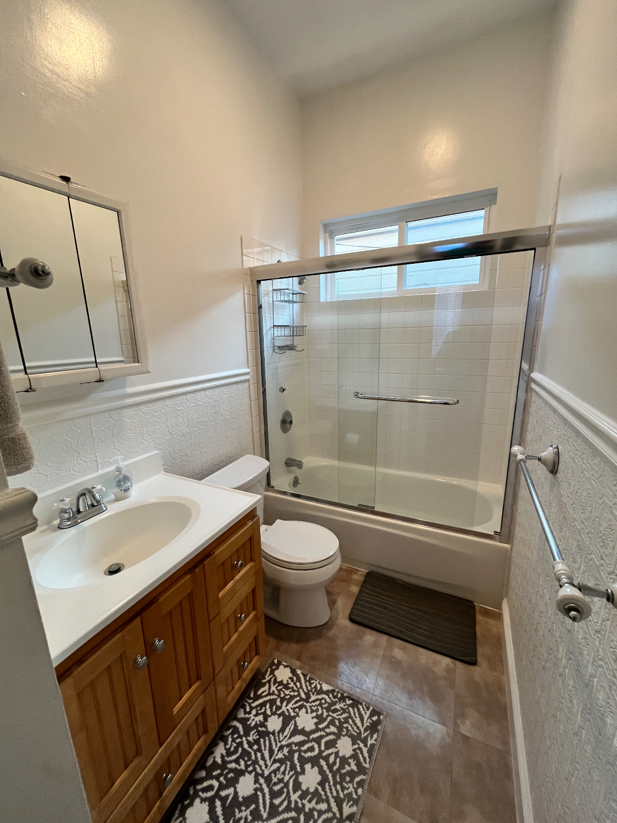 Pet friendly fully furnished studio - Photo 6