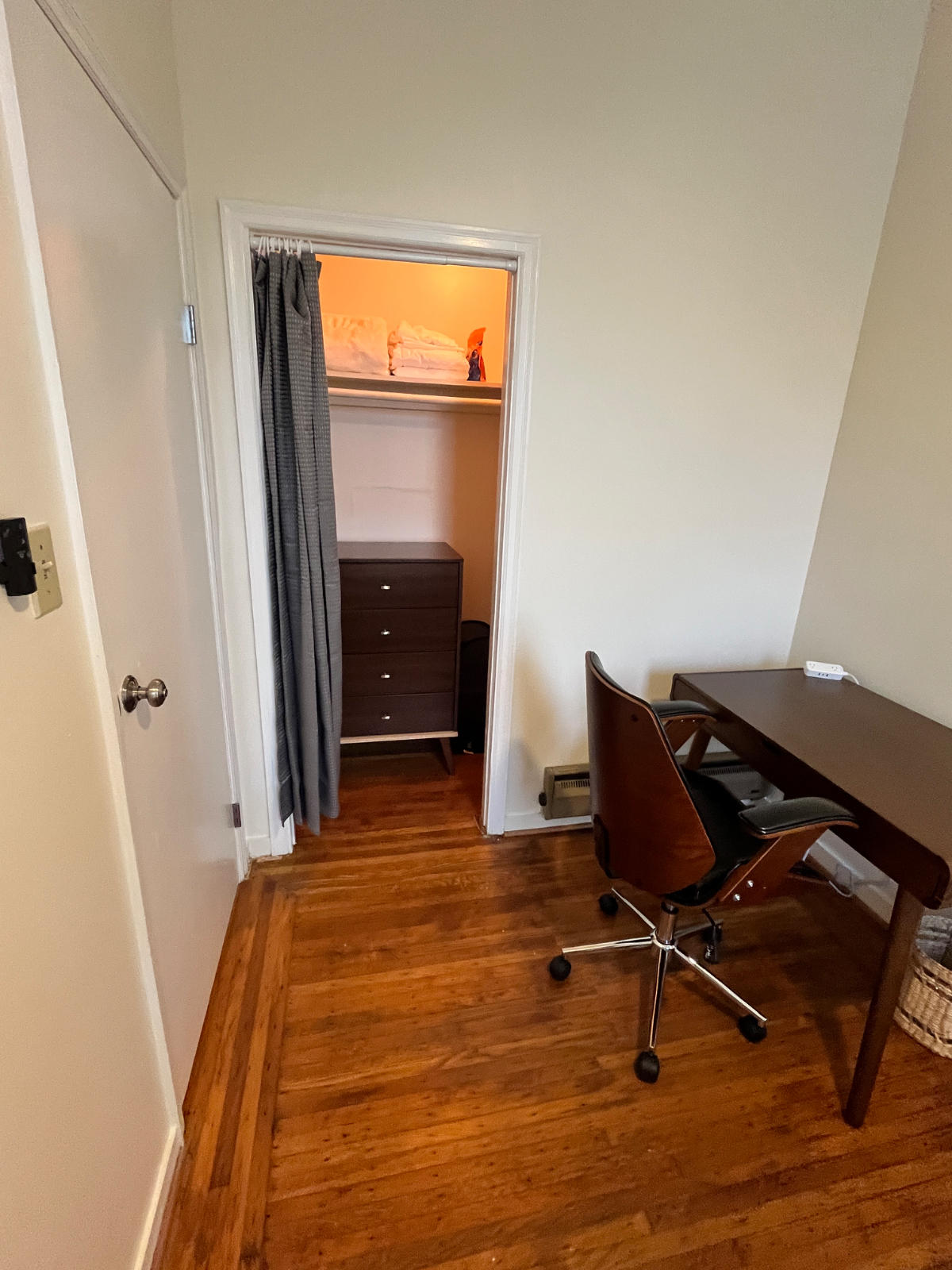 Pet friendly fully furnished studio - Photo 6