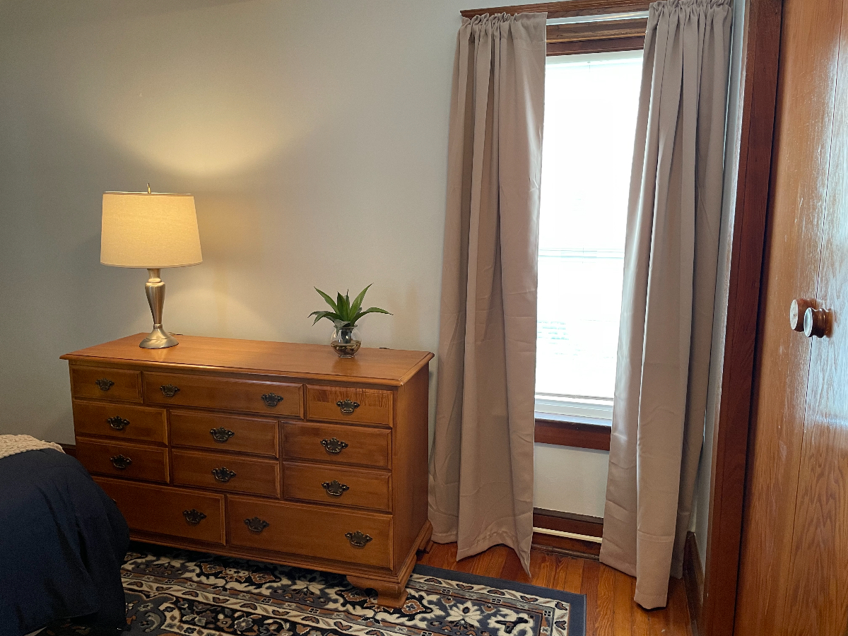 1st Floor - 2 Bedroom - Photo 2