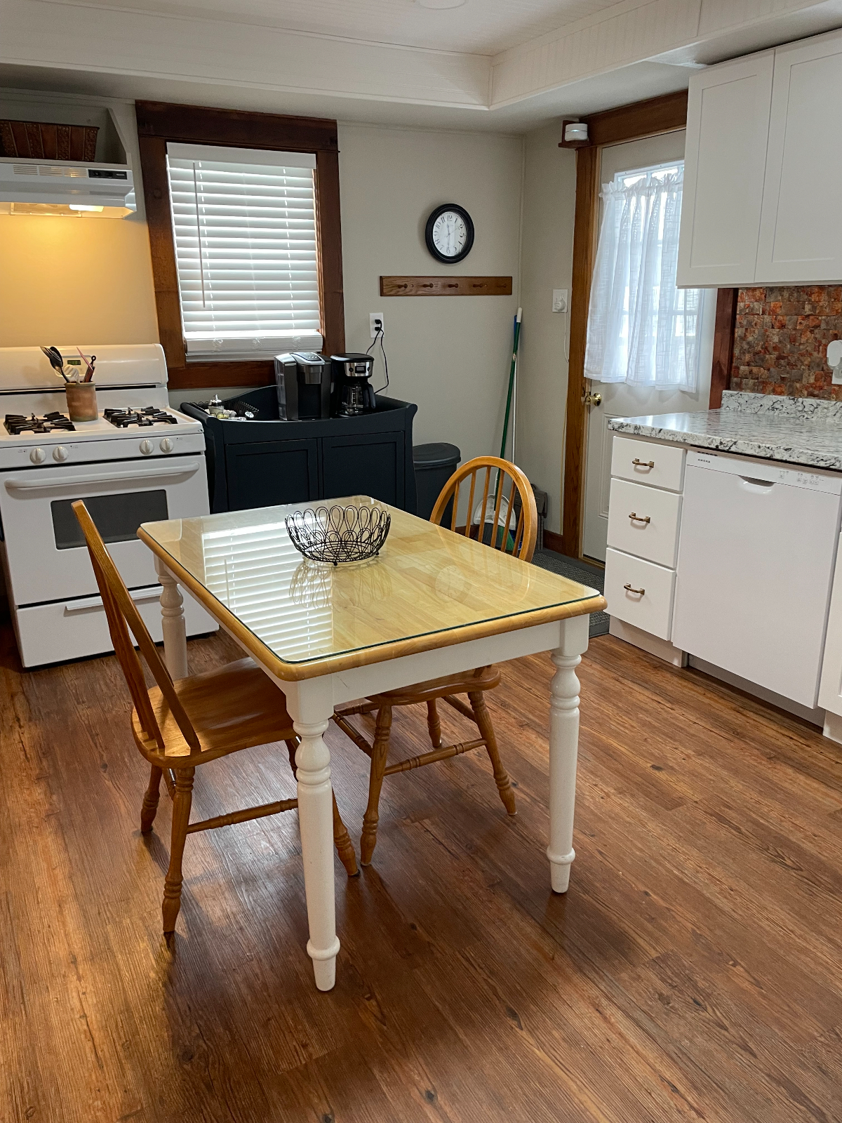 1st Floor - 2 Bedroom - Photo 12