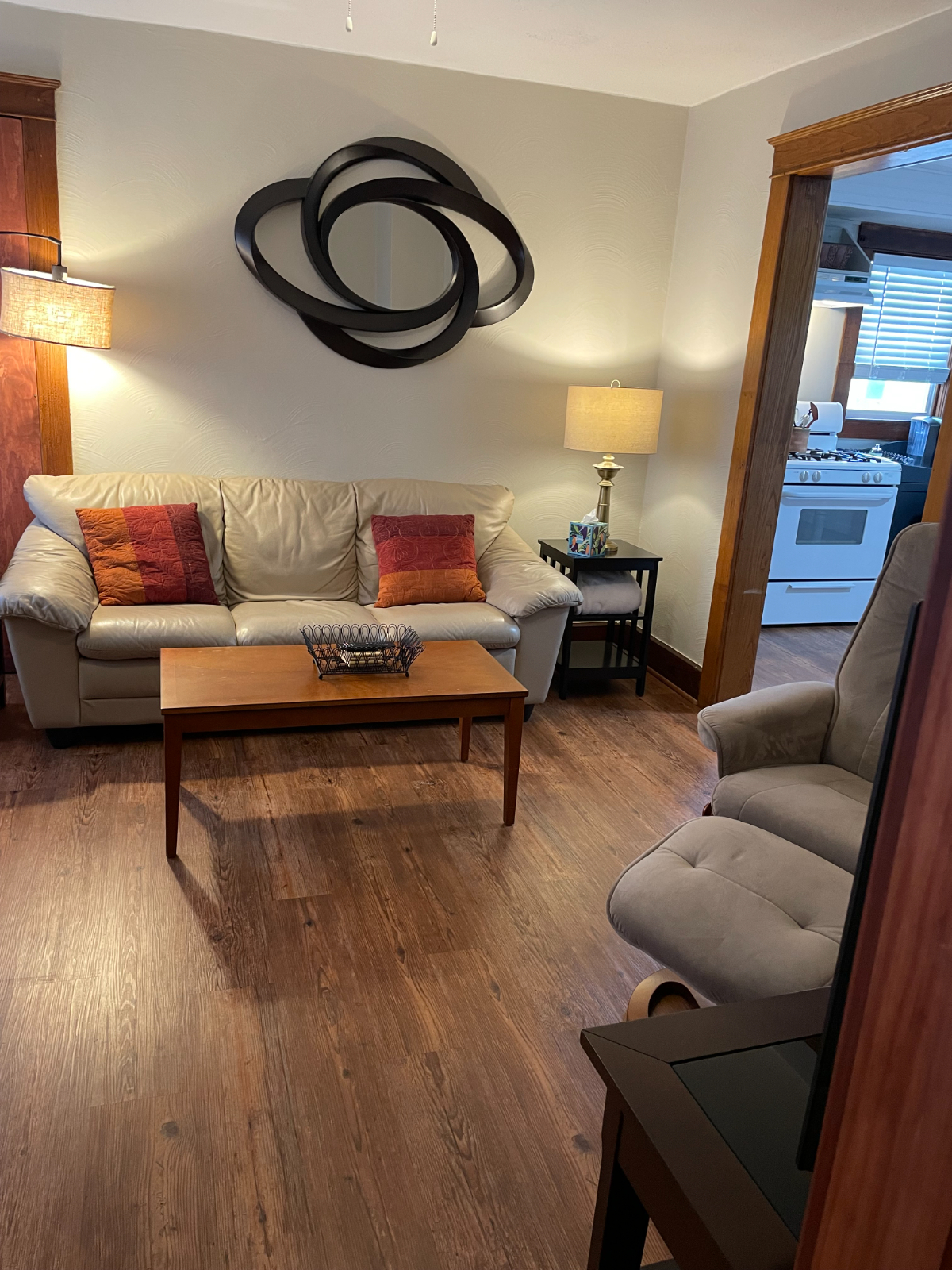 1st Floor - 2 Bedroom - Photo 11