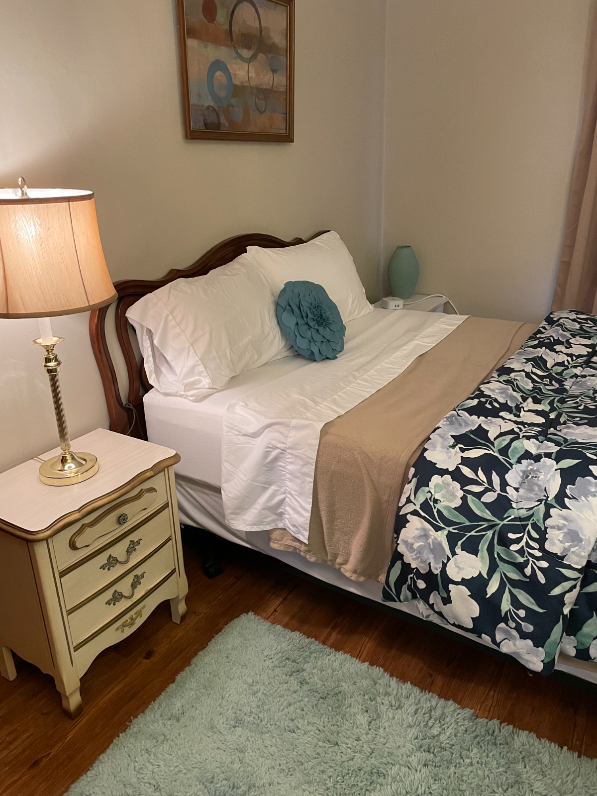 1st Floor - 2 Bedroom - Photo 6