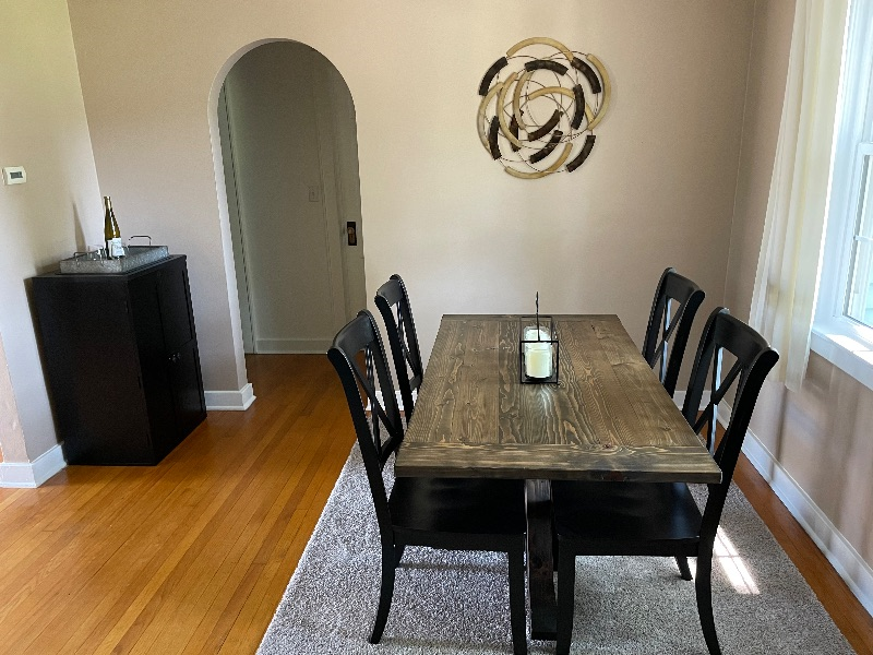 Cozy Home in Prime Location - Photo 9