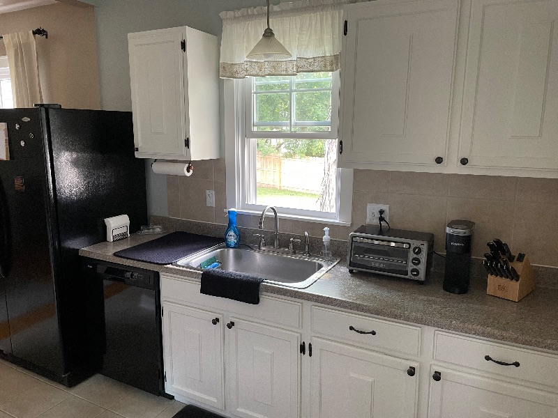 Cozy Home in Prime Location - Photo 11