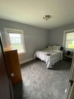 Cozy Home Available Near the City of Rochester, Rochester General and Unity Hospital! - Photo 3