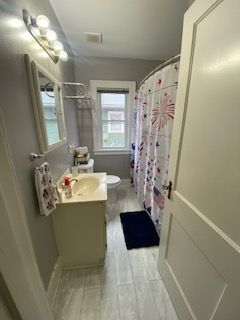 Cozy Home Available Near the City of Rochester, Rochester General and Unity Hospital! - Photo 5