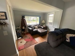 Cozy Home Available Near the City of Rochester, Rochester General and Unity Hospital! - Photo 8