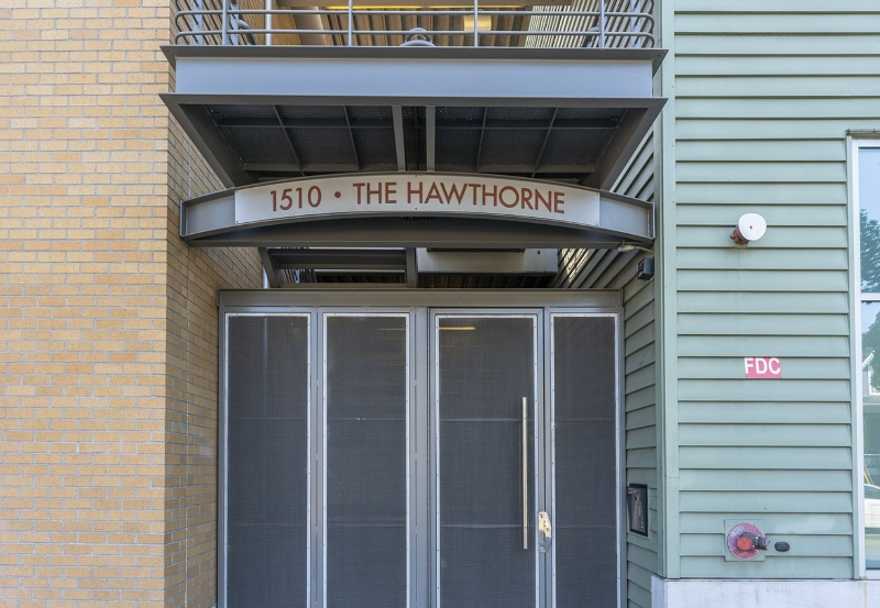 Modern Corner Unit Condo at 34th and Hawthorne - Photo 4