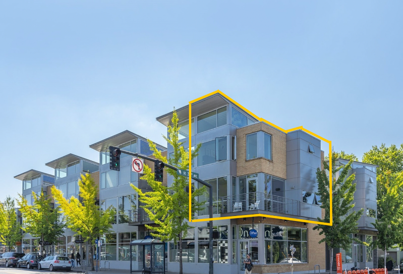 Modern Corner Unit Condo at 34th and Hawthorne - Photo 2