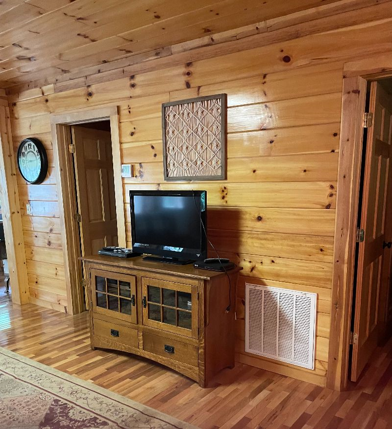 River Haven Cabin only 12 miles to Charleston, WV - Photo 6