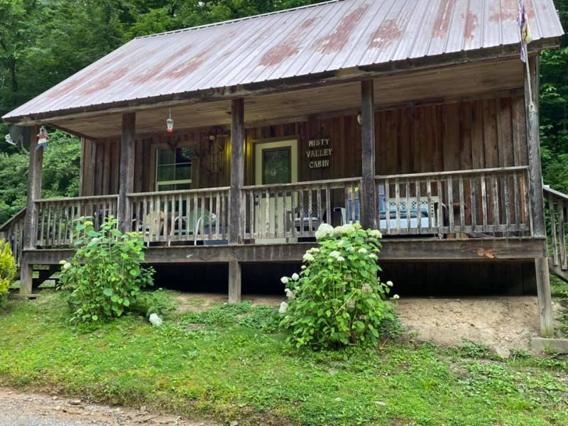 River Haven Cabin only 12 miles to Charleston, WV - Photo 2