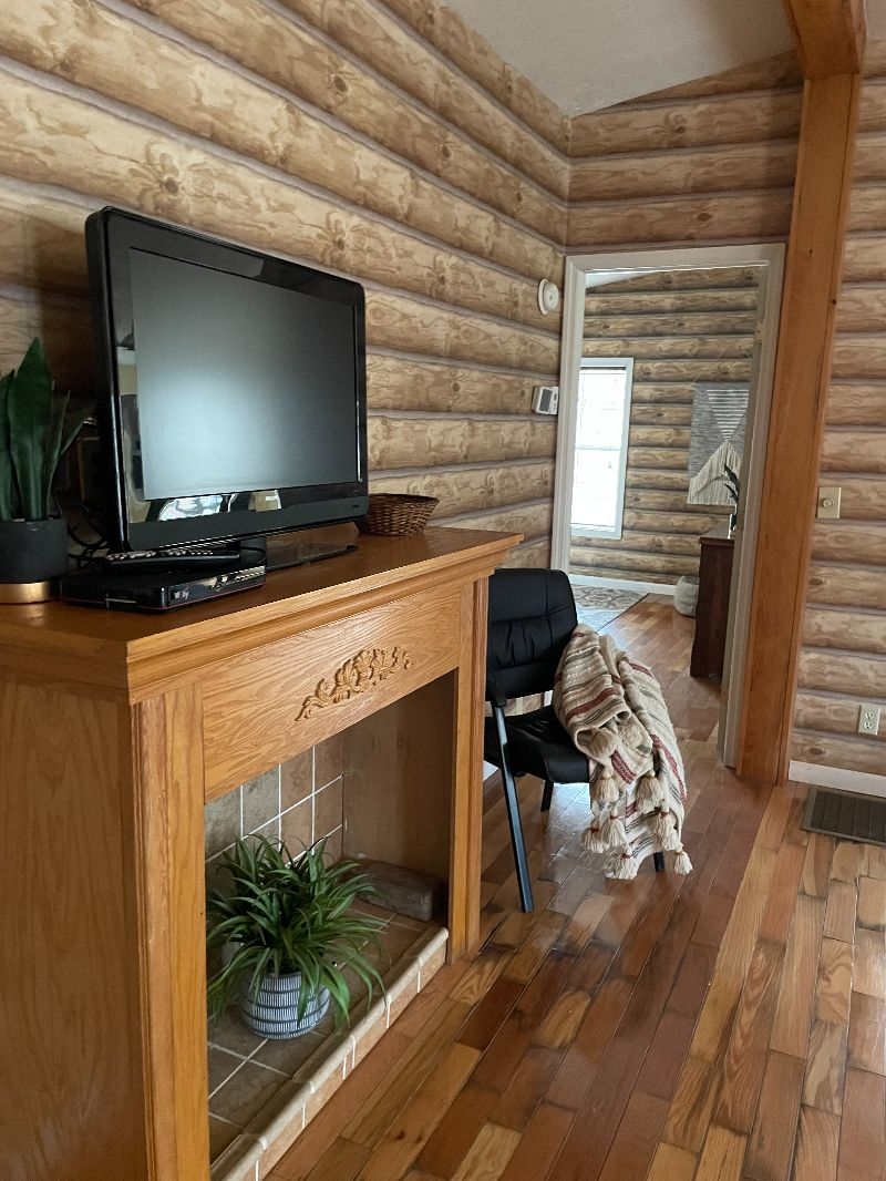 River Haven Cabin only 12 miles to Charleston, WV - Photo 2