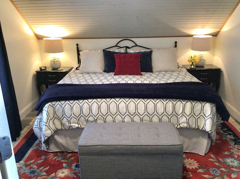 Quiet established neighborhood 1 Bedroom Apartment - Photo 3