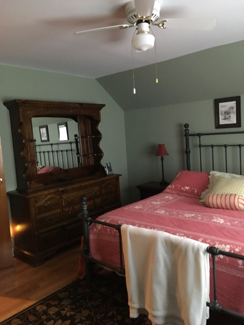 One bedroom upstairs apartment in beautiful country setting on 20 acres - Photo 9