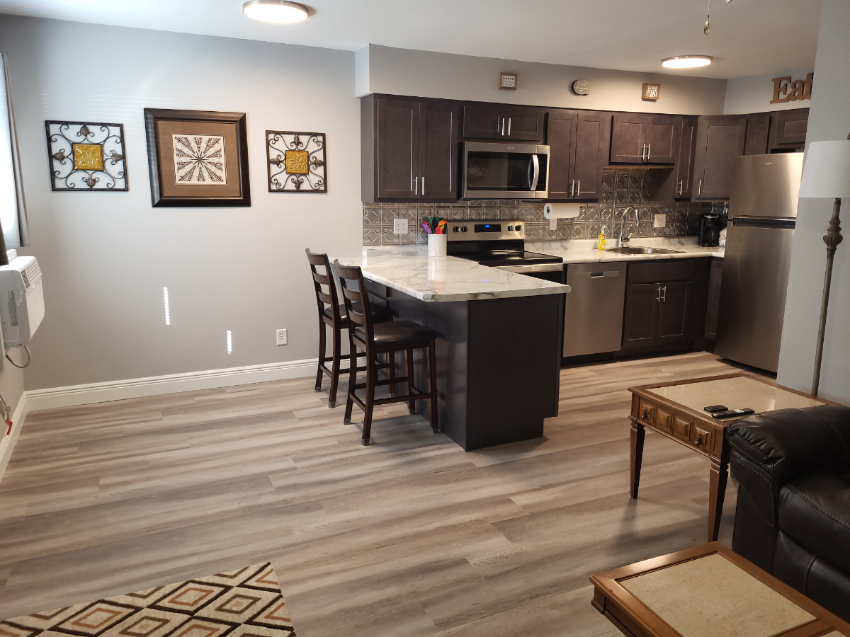 Renovated 1bed/1bath - 2734