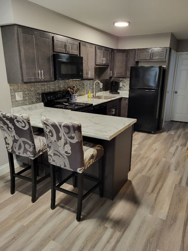 Renovated 1bed/1bath - 2728
