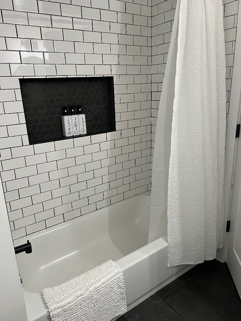 Modern Luxury Apartment with Parking in Heart of Southside - Photo 7
