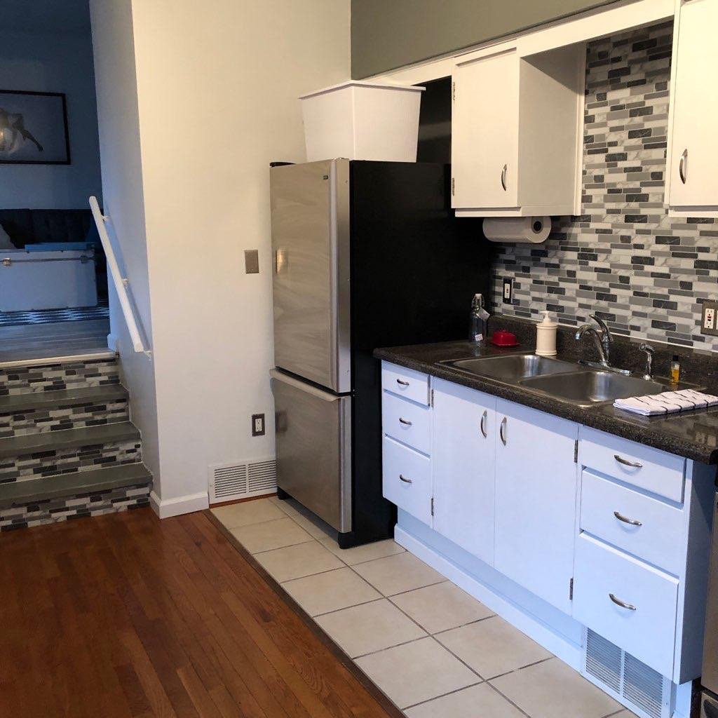 Modern Luxury Apartment with Parking in Heart of Southside - Photo 4