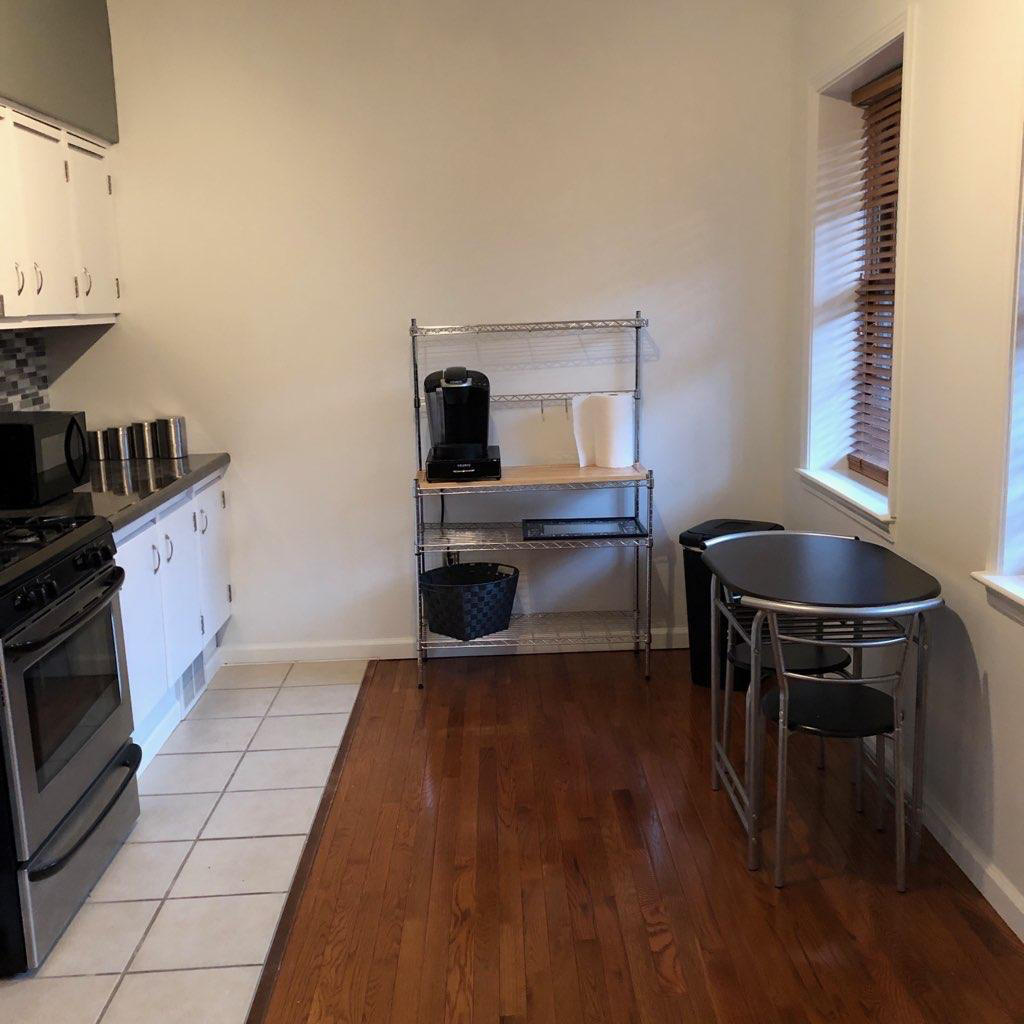 Modern Luxury Apartment with Parking in Heart of Southside - Photo 8