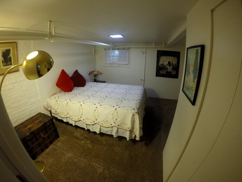Charming Glover Park 2 Bedroom Basement Apartment - Photo 2