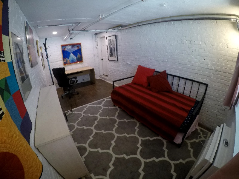Charming Glover Park 2 Bedroom Basement Apartment - Photo 10
