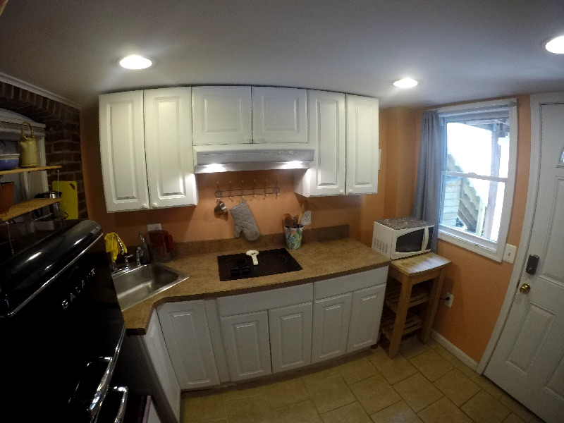 Charming Glover Park 2 Bedroom Basement Apartment - Photo 11