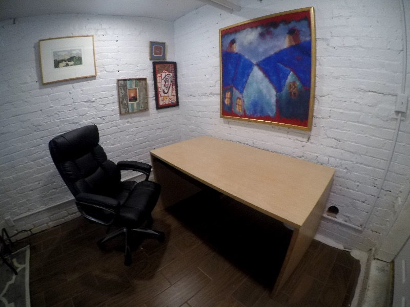 Charming Glover Park 2 Bedroom Basement Apartment - Photo 12