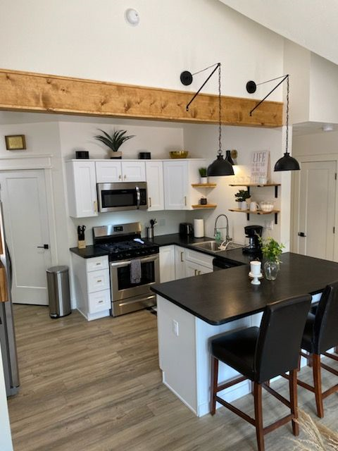 Brand New Luxury Condo near Hospital - Photo 9