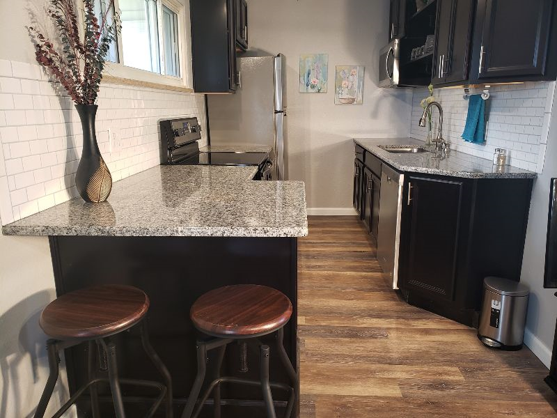 Beautiful furnished studio - 1.4 miles to Anschutz Medical Center